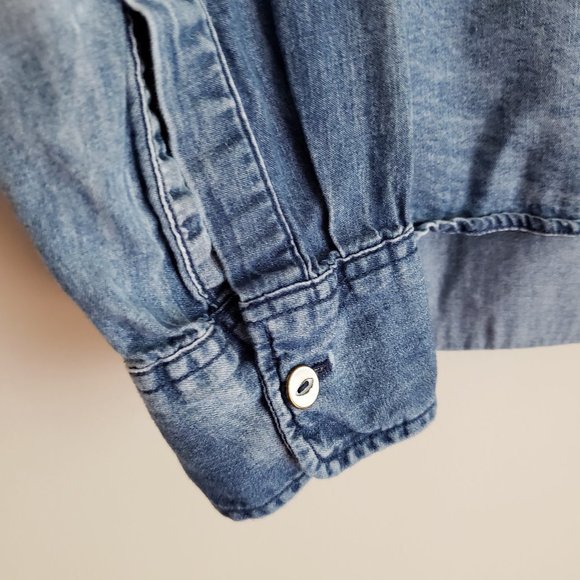 Uniqlo Denim Button Up Shirt - Picture 4 of 6